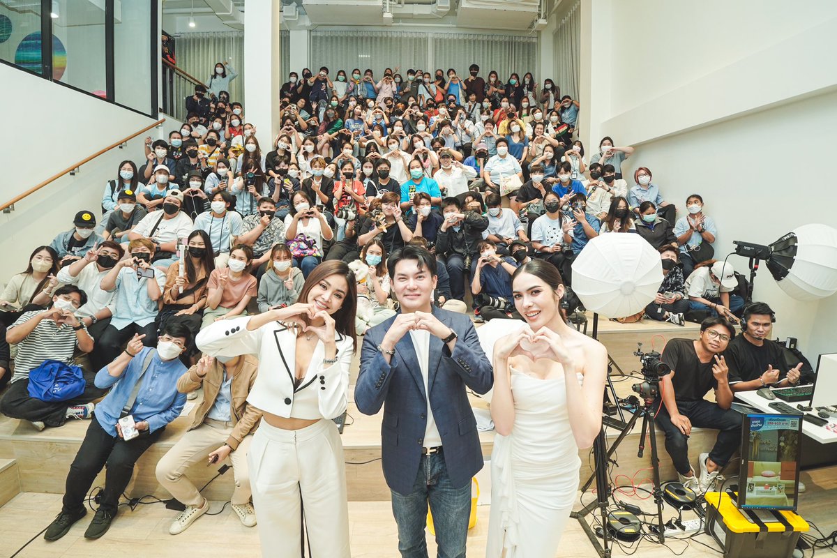 Dermphan's tweet photo. #ENGLOTxRapidLife Phenomenon ❤️ ขอบคุณจากใจ Rapid Life ครับ ทะลุ 2 ล้าน 🙇‍♂️ น่ารักมากกกกกก จ้าทุกๆคน @Rapidlifetech https://t.co/TVASpJSeOA