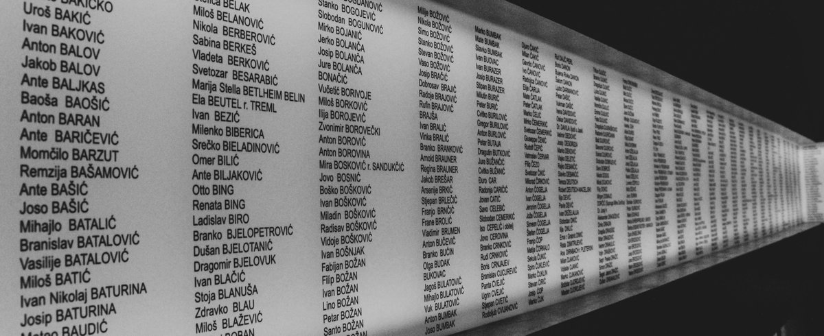 #Stepinac: Katolička crkva ne pozna rasa koje gospoduju, i rasa koje robuju. Pozna samo rase i narode kao tvorevine Božje, a ako koga više cijeni, to je onaj, koji ima plemenitije srce, a ne jaču pesnicu.

📸"Stepinčeva lista". 1370 ljudi za koje znamo da ih je spasio.