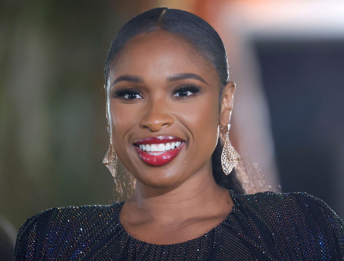 De_Jerma's tweet photo. #BBTitians Ipileng and Jennifer Hudson, do they look alike? https://t.co/QsO9BU2fxr
