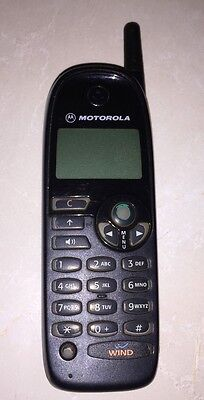 @mamihajllo mobilini i sredstvo za samoodbranu Motorola M3288