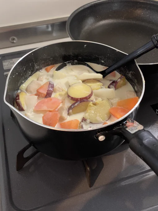 毎回大量に作ってしまうが、お隣にお裾分けするような人間じゃないので完食します