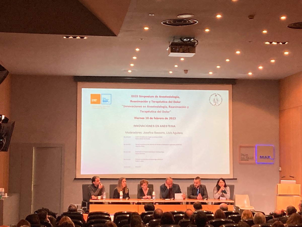 Aclarando dudas en la primera mesa de discusión sobre Innovaciones en Anestesia del XXIX simposium de Anestesiología, Reanimación y Terapéutica del Dolor de <a href="/anestesiamar/">Servei d'Anestesiologia Hospital del Mar</a>