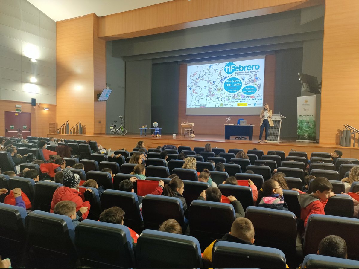 ujaen's tweet photo. 👩‍🔬🔬Comienzan las actividades organizadas en la @ujaen para conmemorar el Día Internacional de la Mujer y la Niña en la Ciencia @11defebreroES #11F que este año cuenta con la participación de 600 niñ@s de entre 4 y 12 años para despertar la vocación científica #UJAdivulga https://t.co/tzIz4rYH6O