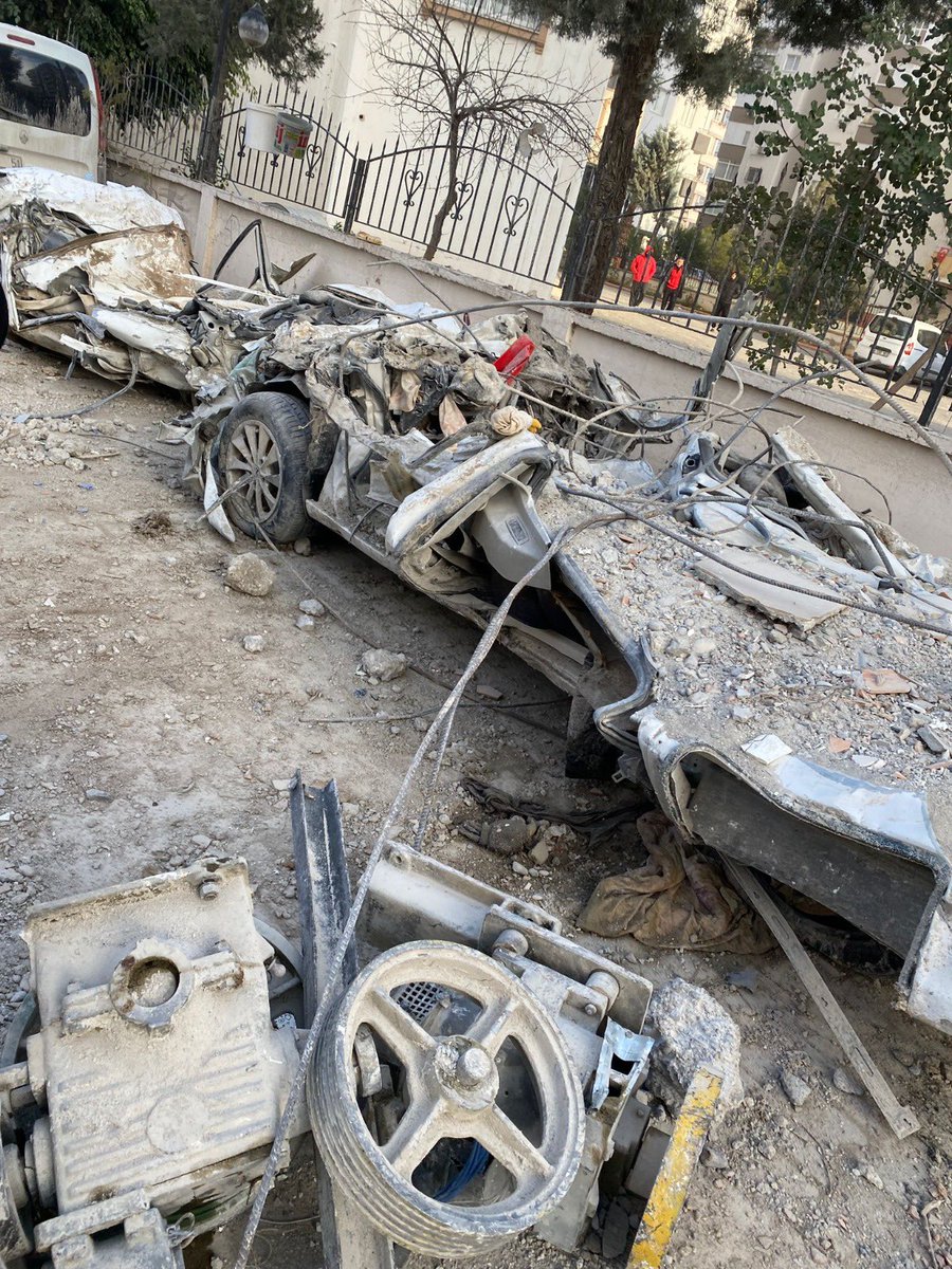 Ali Babacan (@alibabacan) on Twitter photo Adana ve Osmaniye’de arkadaşlarım <a href="/nazlisedavural/">Nazlı Seda Vural</a>, <a href="/hasankaraltr/">Hasan Karal</a>, <a href="/emin_ekmen/">Mehmet Emin Ekmen</a>, <a href="/ongun_ramiz/">Ramiz Ongun</a>, İl Başkanlarımız <a href="/sadullahkisacik/">Sadullah Kısacık</a> ile <a href="/agmercan/">Av.Abdullah Göktürk Mercanlı</a> ve ekipleri hiç durmadan çalışıyorlar.
Hem gördükleri hem de kendilerine iletilen eksiklerin giderilmesi için çabalıyorlar. Adana ve Osmaniye’de arkadaşlarım <a href="/nazlisedavural/">Nazlı Seda Vural</a>, <a href="/hasankaraltr/">Hasan Karal</a>, <a href="/emin_ekmen/">Mehmet Emin Ekmen</a>, <a href="/ongun_ramiz/">Ramiz Ongun</a>, İl Başkanlarımız <a href="/sadullahkisacik/">Sadullah Kısacık</a> ile <a href="/agmercan/">Av.Abdullah Göktürk Mercanlı</a> ve ekipleri hiç durmadan çalışıyorlar.
Hem gördükleri hem de kendilerine iletilen eksiklerin giderilmesi için çabalıyorlar.