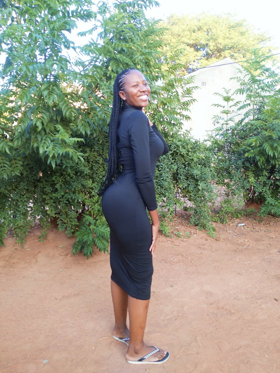 hillary_omphile's tweet photo. 🦒Lady❤ https://t.co/2SK9rmovrp