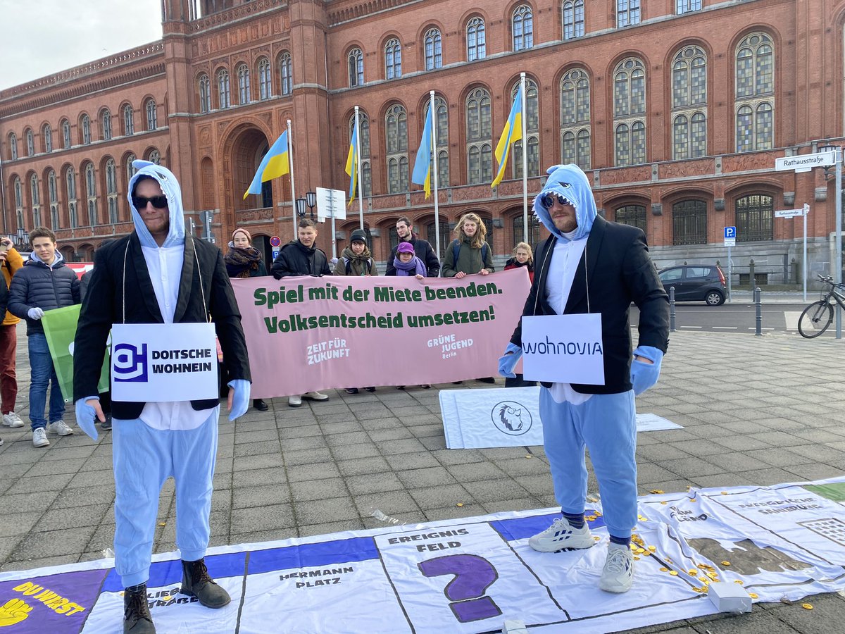 Timon Dzienus tweet media