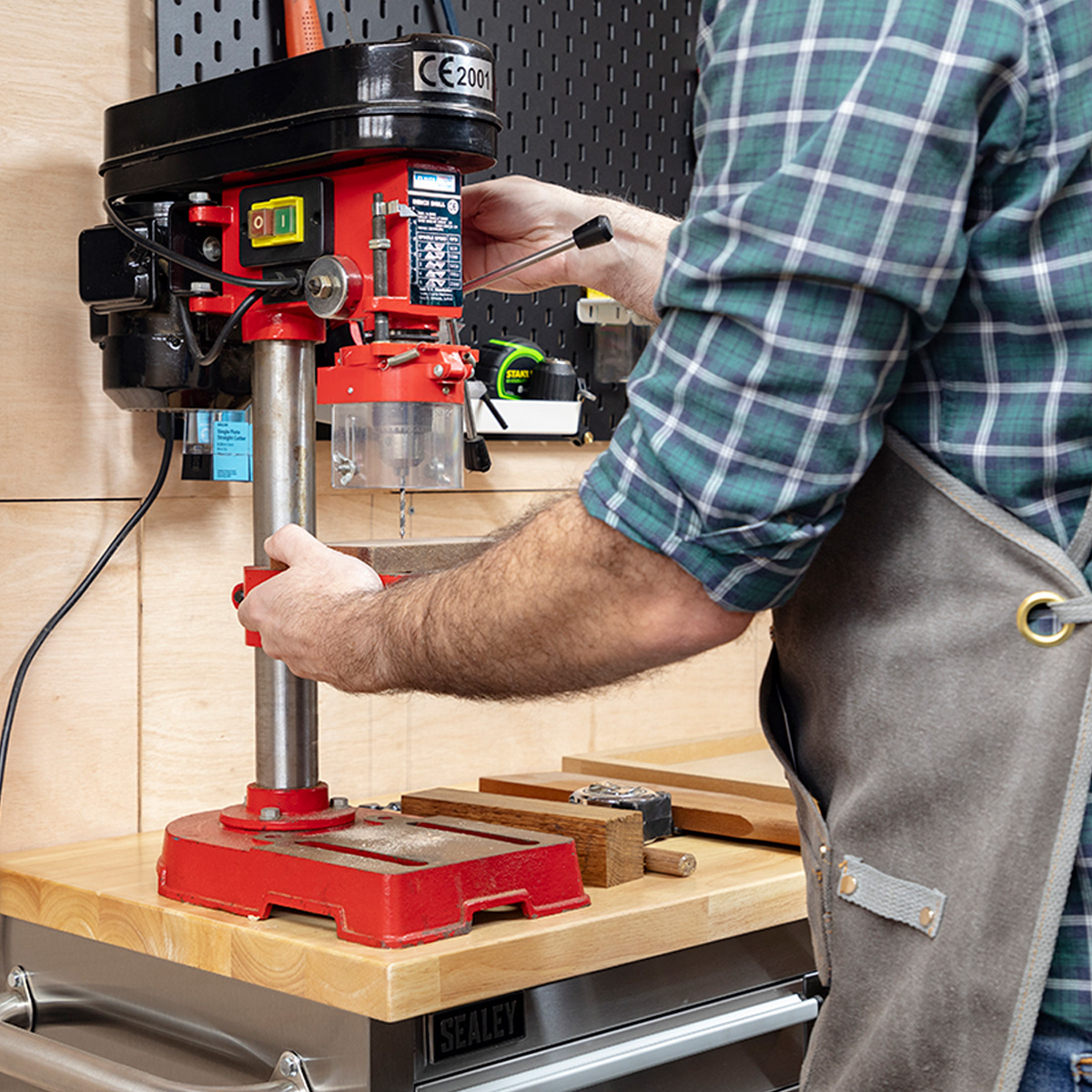 Sealeytools's tweet image. A lovely pic sent in by a customer.
This 5-Speed Hobby Pillar Drill has been going strong for years and years!
Still a firm favourite in our range, it's currently on offer here: bit.ly/SealeySDM30

#Sealey #SealeyTools #PillarDrill #Hobby #Maker #Woodwork