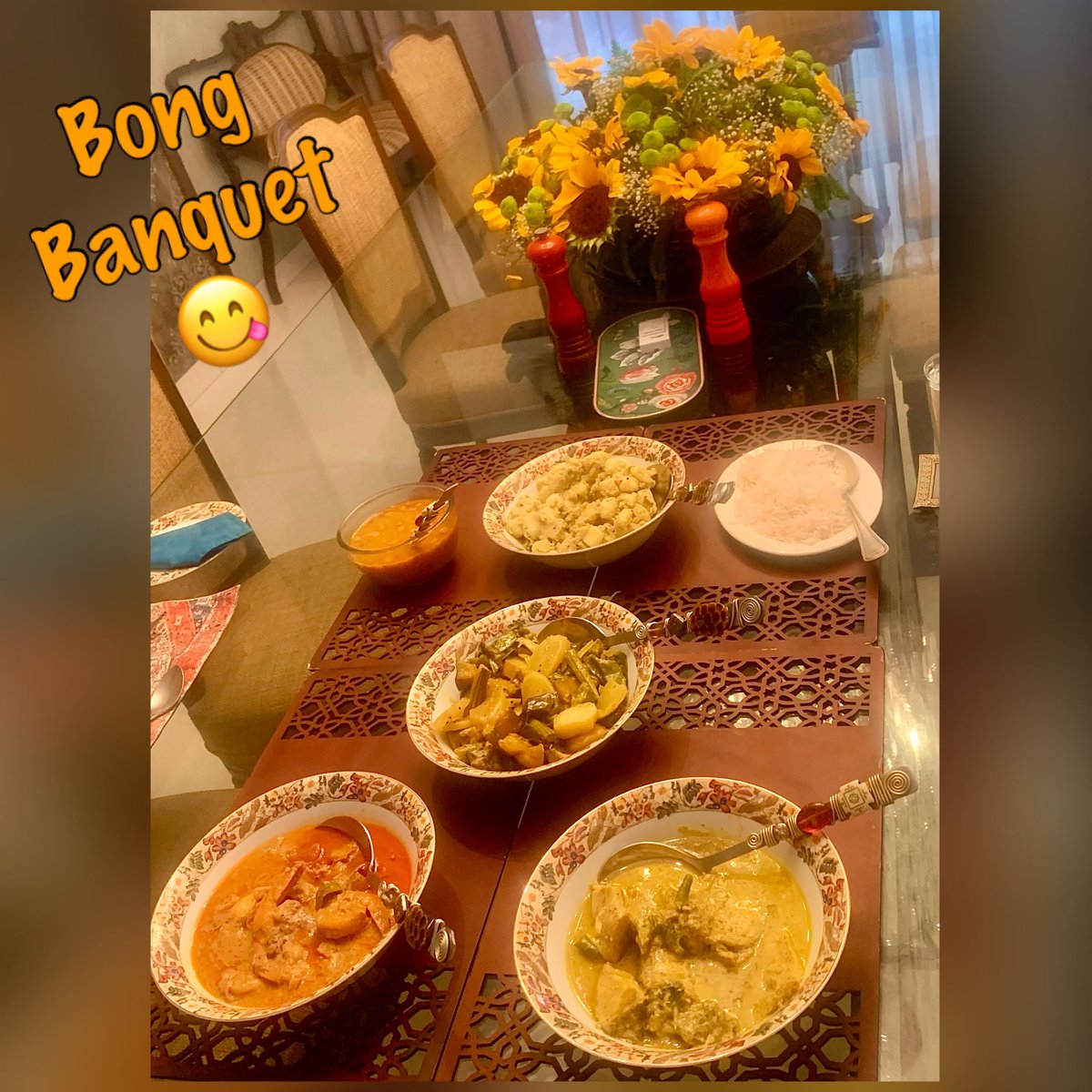 nandtara's tweet photo. 🙏🏻 @semantisinharay - you are indeed @TheSlowFireChef #HeadChef as @amitmehra endearingly calls you. 

What a meal ocean fresh #Bekti Shorshe Maach, juicy heads in the Chingri Malai, yum #AlooPoshto &amp; #chorchori

Thank you for filling 2 Aquarian sibling bellies 💃😋🤩

#BossChef https://t.co/s3EPrNVOzW
