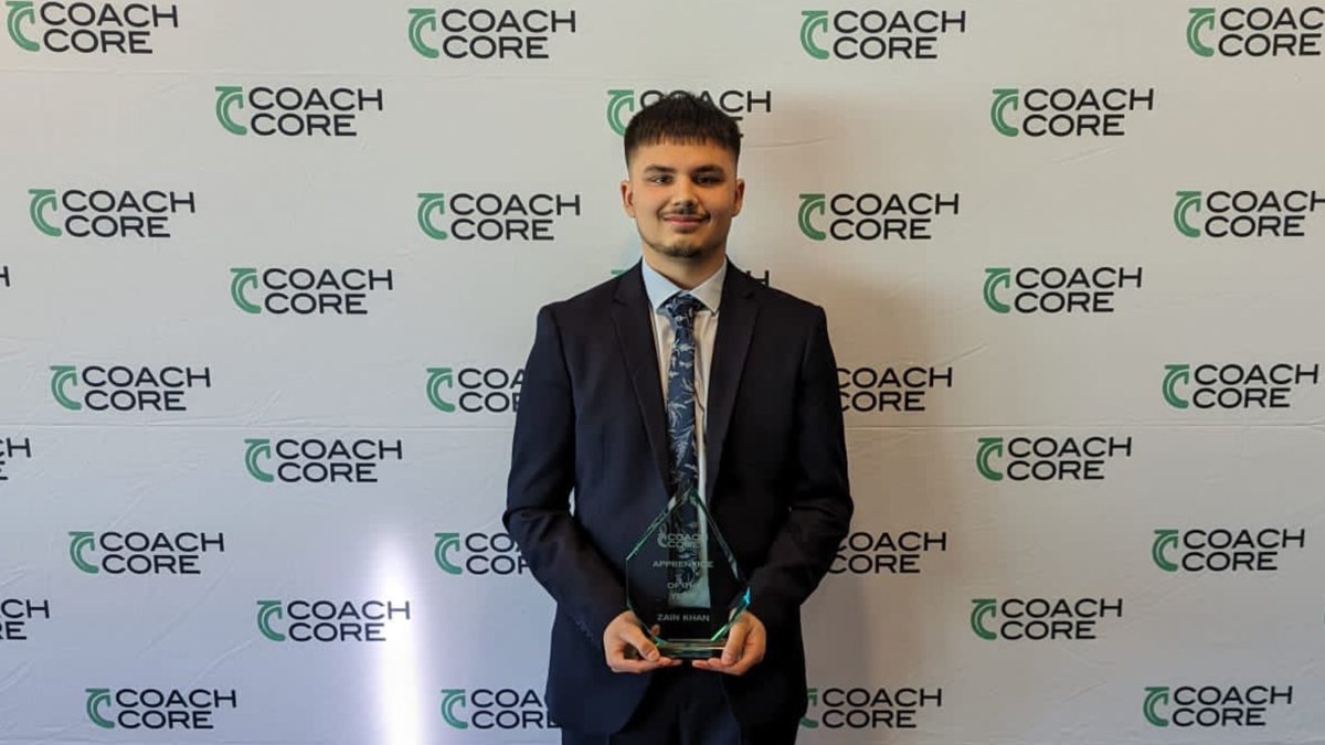 prfire's tweet image. Zain Khan wins Apprentice of the Year at Coach Core Awards

Read more: bit.ly/3DTe7kE7

#Apprenticeship #ApprenticeshipAwards #Coachcore