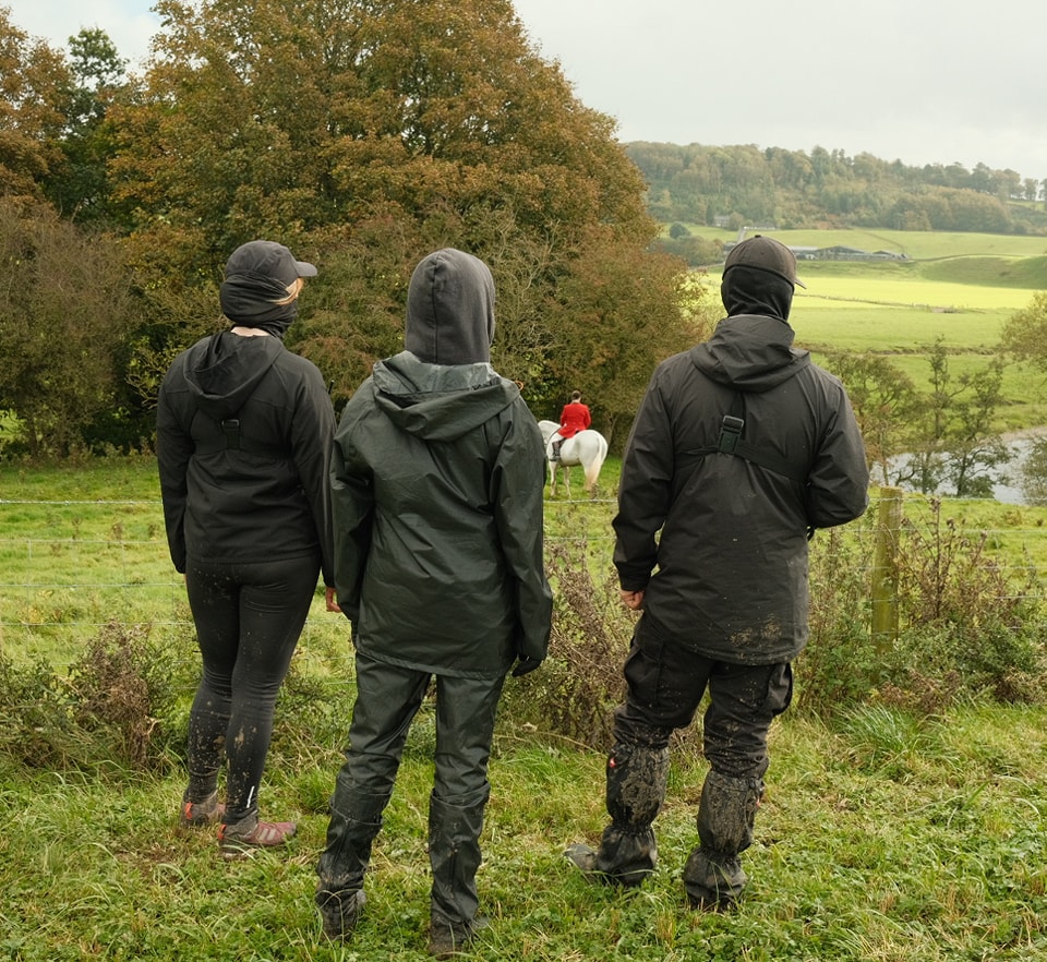 Outraged by the sickening Avon Vale Hunt video?

We are the Hunt Saboteurs Association. We are 100% volunteer run. And we take direct action against fox hunting.

Become a member of the HSA today: huntsabs.org.uk/product-catego…

📷: @AggTrespass