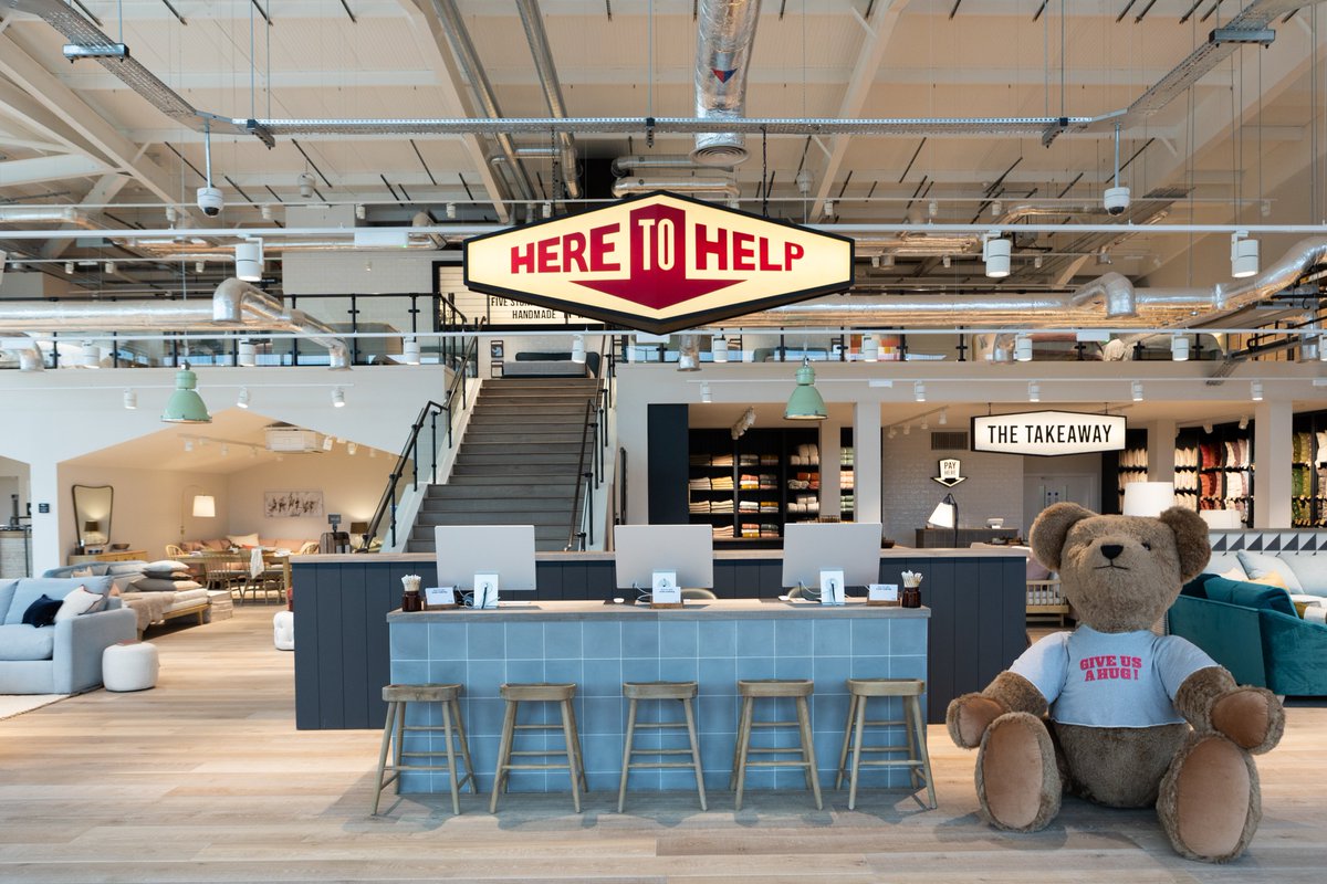 Clements08's tweet photo. @loafhome Edinburgh. Interior fitout of 8.5k sq m of retail space, with a 2k sq m constructed mezzanine floor.
 #clementsshopfit #clementsfitout #fitout #retailfitout #retailfitouts #storefit #edinburgh  #joinery #tiling #shopfitters #shopfitting #joinery #retaildisplay https://t.co/RrRVDdHZrK