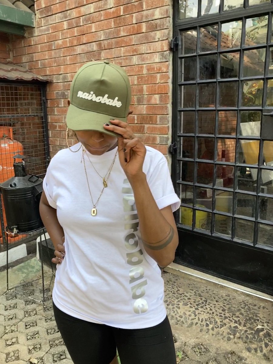 MichaelKitticai's tweet photo. Anyways usichomeke na jua na niko apa. Get yourself or your boo a @nairobabe cap.

For 899Ksh only 😊 https://t.co/8cwxu1wojl