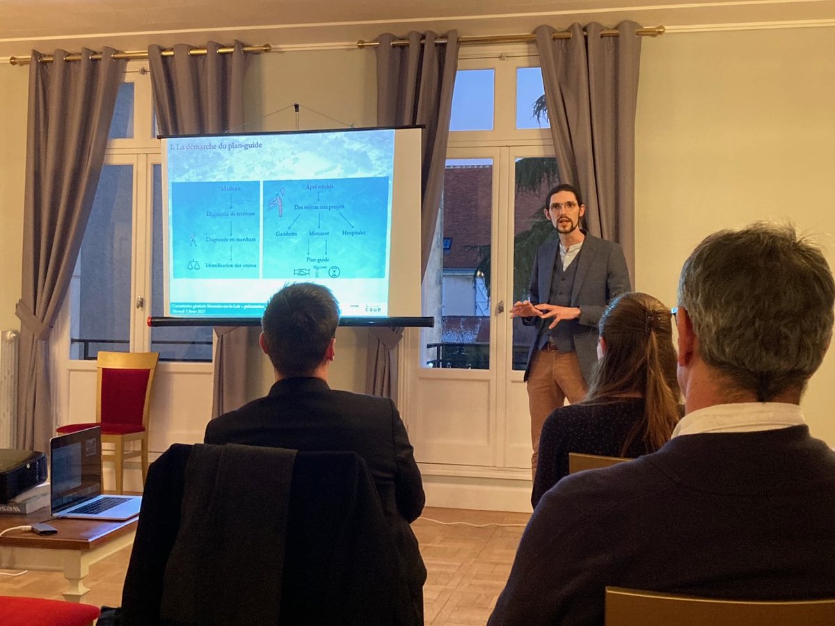 Prefet41's tweet photo. #PetitesVillesdeDemain | Le #CAUE41 a animé un atelier de restitution pour contribuer à l'élaboration du plan guide de la commune de #MontoireSurLeLoir
👉fixe les projets urbains de la collectivité concourant à la revitalisation de la ville https://t.co/SEpD1p7TZB