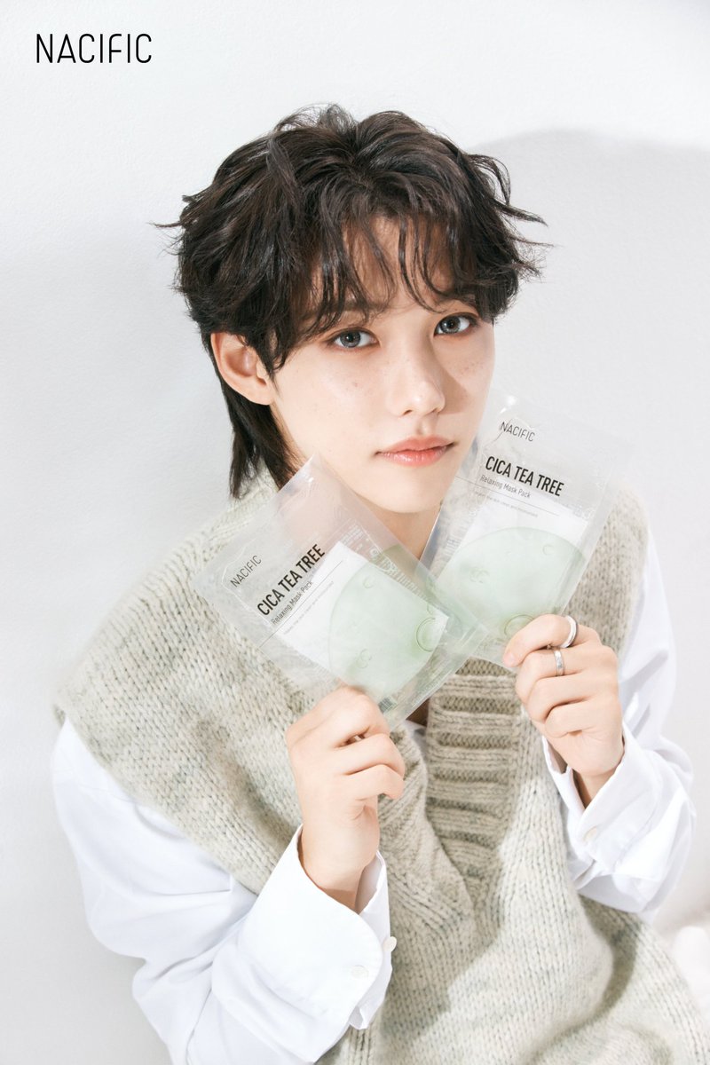 straykidsrussia's tweet photo. [230210] @Stray_Kids » @KrNacific »
𝗡𝗔𝗖𝗜𝗙𝗜𝗖 𝗫 𝗦𝘁𝗿𝗮𝘆 𝗞𝗶𝗱𝘀

Выбор Феликса 
 
Придающая коже увлажнённый и свежий вид 
NACIFIC Cica Tea Tree Relaxing Mask Pack💚 

#네시픽 #스트레이키즈 #필릭스 #마스크팩 
#nacific #StrayKids #Felix #maskpack https://t.co/RjY7IqGEao