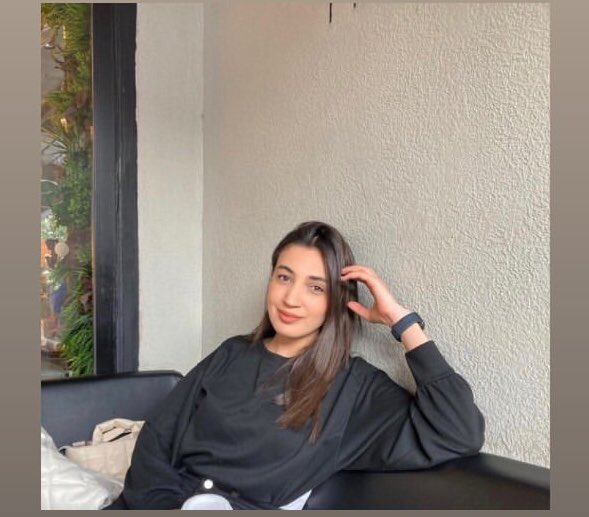 İki gündür enkaz altında sesi duyulan Büşra Suncul’un yardım ekipleri olmaması nedeniyle artık sesi duyulmuyor hala enkaz altında ve ekibe ihtiyaç var  annesi ve babası Züleyha ve Mehmet Suncula da ulaşamıyoruz Cebrail mah. Rüstem tümer paşa cad. 6. Bahçeli sok. umut apt Antakya