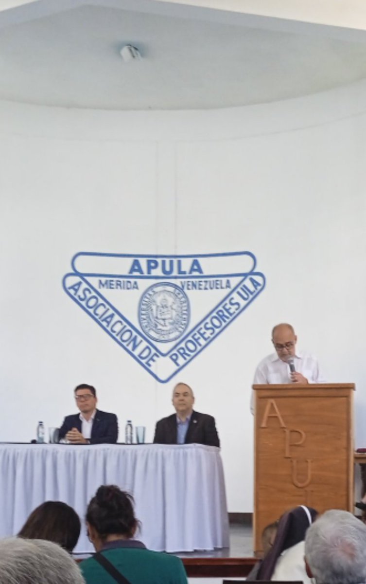 Agradecido con <a href="/virgiliocastill/">Virgilio Castillo B</a> presidente de la @APULAINFORMA por la invitación a compartir, junto al profesor <a href="/gilarquitecto/">Gustavo Izaguirre Luna</a> , impresiones con nuestros colegas profesores de la ULA sobre el proceso de elecciones en la UCV. Alineados en el propósito de ejercer la autonomía.