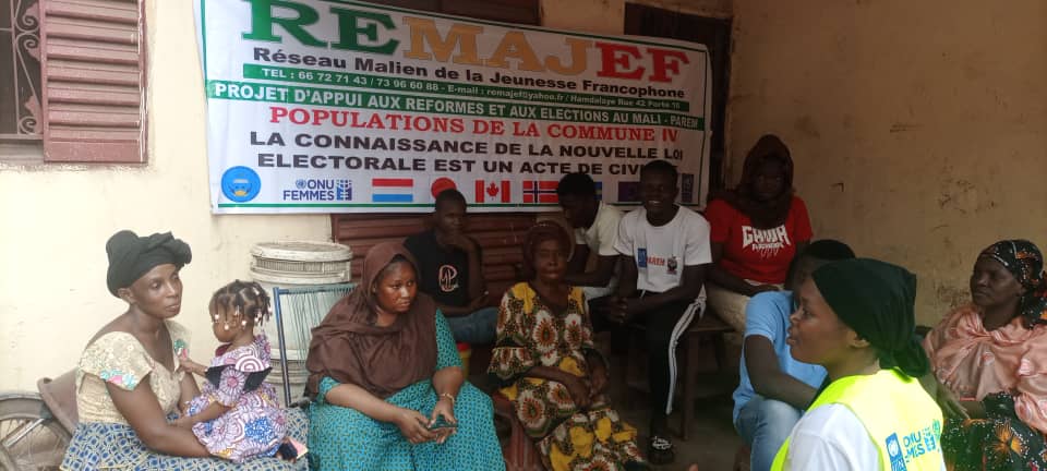 AmbCanMali's tweet image. #SDI2023 : Le 🇨🇦 tient à souligner le travail des ONG 🇲🇱 et internationales pays qui visent à promouvoir des sociétés pacifiques à travers l’accès à la ⚖️ pour tous, la participation démocratique inclusive et des institutions transparentes et solides. #ODD16 #VisezLesObjectifs