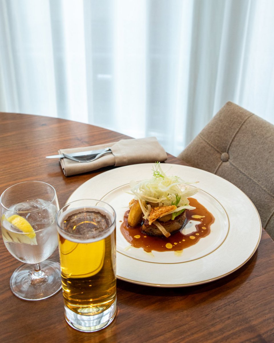 12HayHill's tweet photo. Friday lunch meetings at HAY HILL.
Be sure to book into the restaurant and enjoy a working lunch with us ☺️
#12HayHill #HayHill #Mayfair #BusinessClub #BusinessClubLondon #Clubworking #MayfairClub #PrivateMembersClub #Office #LuxuryOffice #OfficeMayfair https://t.co/V2y5s7ljpt
