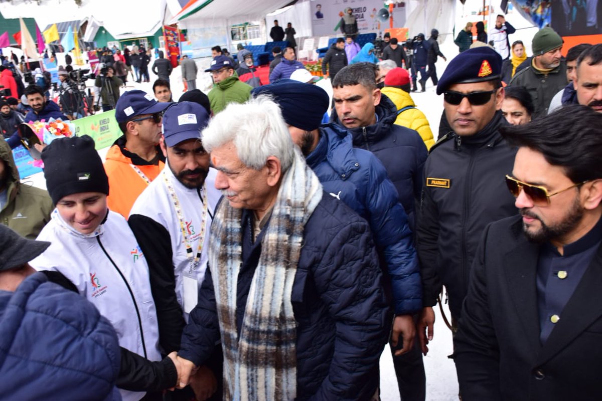 OfficeOfLGJandK's tweet photo. 3rd Khelo India National Winter Games declared open at Gulmarg, in presence of Hon’ble Union Minister for Youth Affairs &amp; Sports, I&amp;B, Shri Anurag Thakur ji. Games will celebrate &amp; honour sporting excellence and witness the contests of skill and endurance of athletes. https://t.co/wjh5nfNTAk