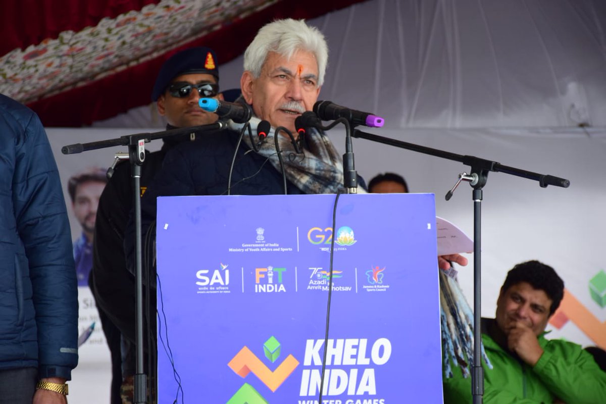 OfficeOfLGJandK's tweet photo. 3rd Khelo India National Winter Games declared open at Gulmarg, in presence of Hon’ble Union Minister for Youth Affairs &amp; Sports, I&amp;B, Shri Anurag Thakur ji. Games will celebrate &amp; honour sporting excellence and witness the contests of skill and endurance of athletes. https://t.co/wjh5nfNTAk