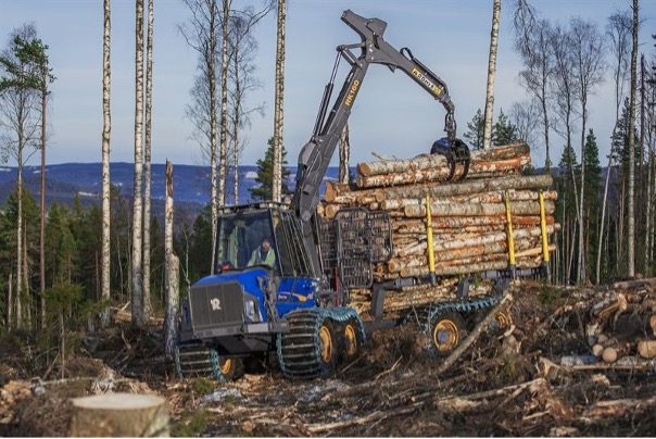 NWoodJournal's tweet photo. Tailwind for Rottne in Canada – new premises and increased sales: The Swedish forest machine manufacturer Rottne Industri AB delivered 40 new forest machines in Canada last year. To meet the increased demand in Canada, a property with modern premises has… https://t.co/1LKl5F3jAo https://t.co/FzJRezodrB