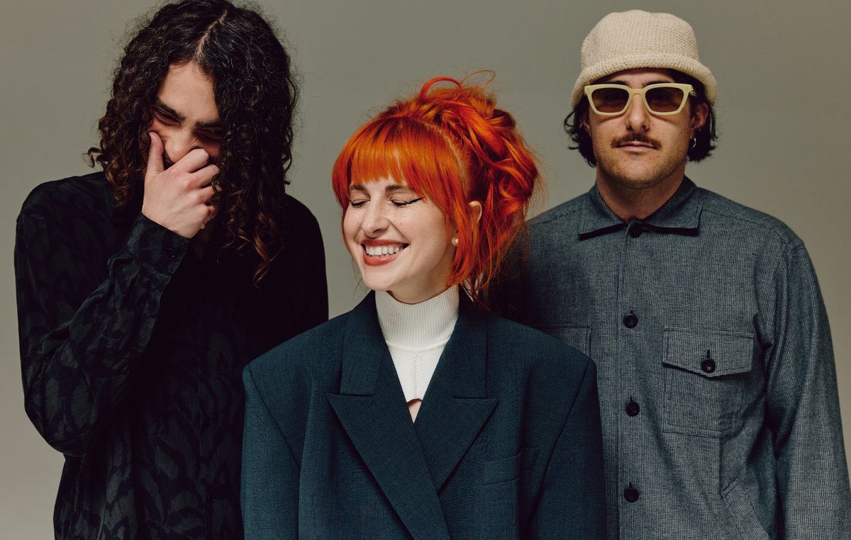 YELYAHPOI's tweet photo. new photos of paramore from NME https://t.co/h7MhBX1ejY