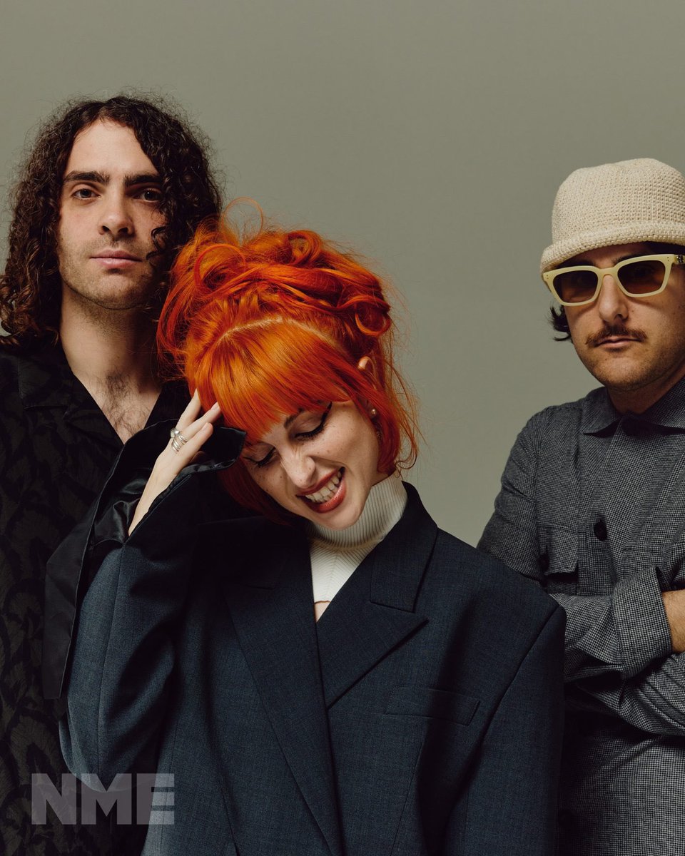 YELYAHPOI's tweet photo. new photos of paramore from NME https://t.co/h7MhBX1ejY