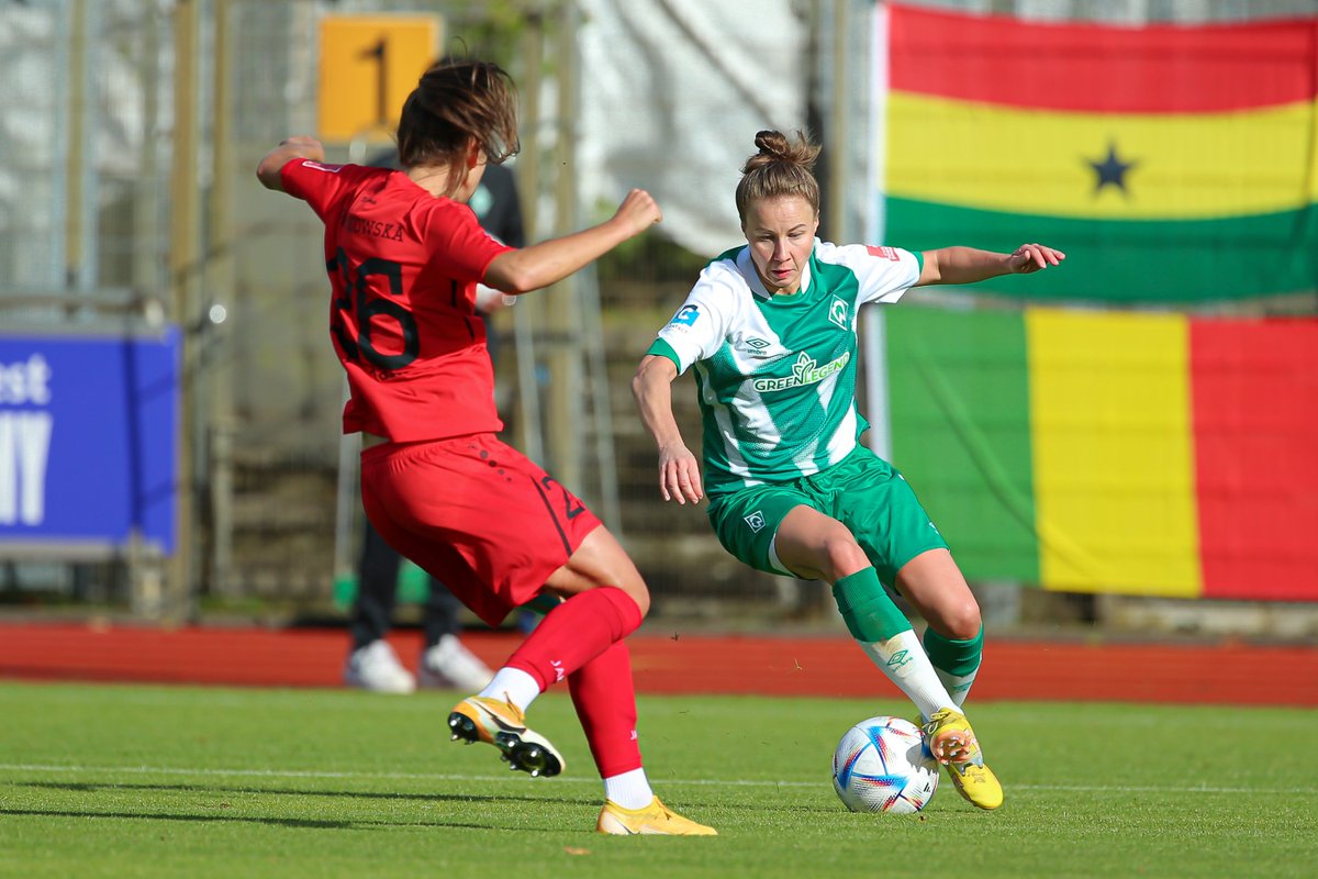 werderfrauen's tweet photo. Wenn heute schon nicht #PDMSVW ist, dann schauen wir eben nochmal auf #SVWPDM zurück.

An was denkt ihr, wenn ihr an das Hinspiel denkt?

#Werderfrauen | #Werder | #DieLiga https://t.co/a0NBPQcxtr