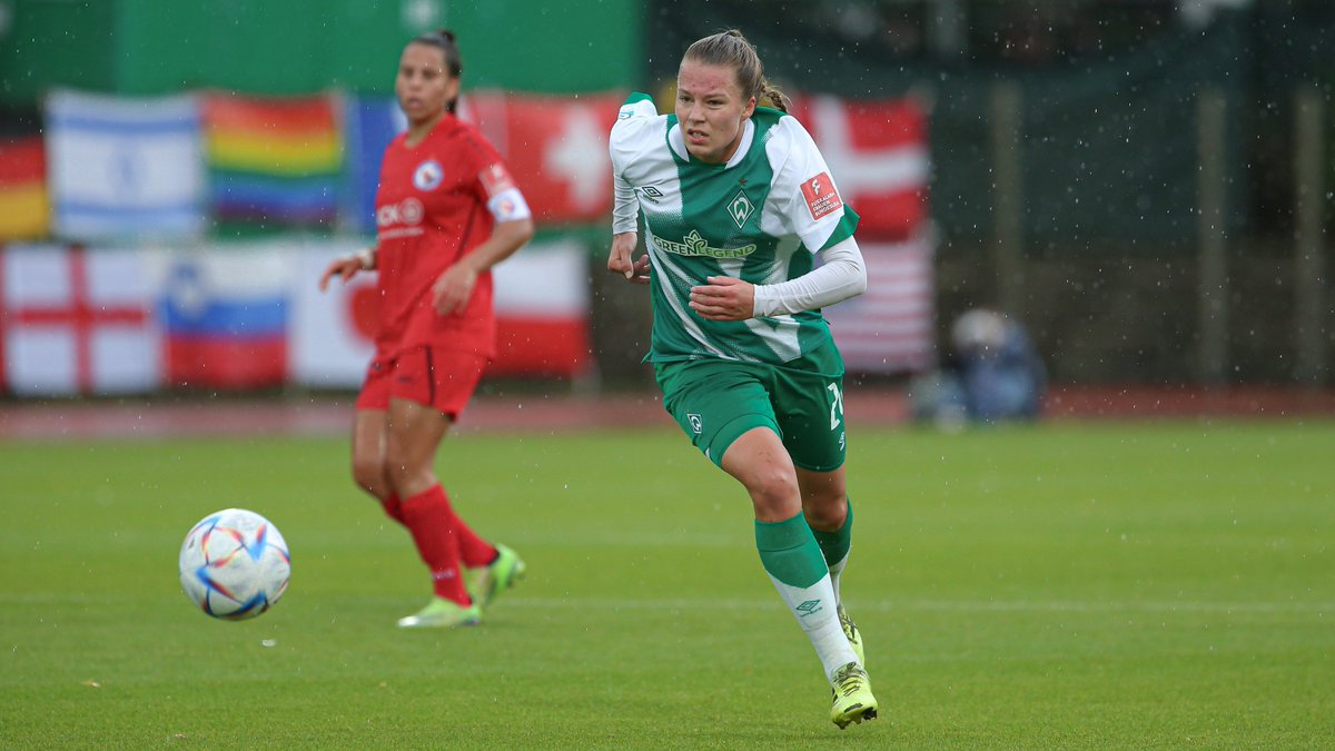 werderfrauen's tweet photo. Wenn heute schon nicht #PDMSVW ist, dann schauen wir eben nochmal auf #SVWPDM zurück.

An was denkt ihr, wenn ihr an das Hinspiel denkt?

#Werderfrauen | #Werder | #DieLiga https://t.co/a0NBPQcxtr