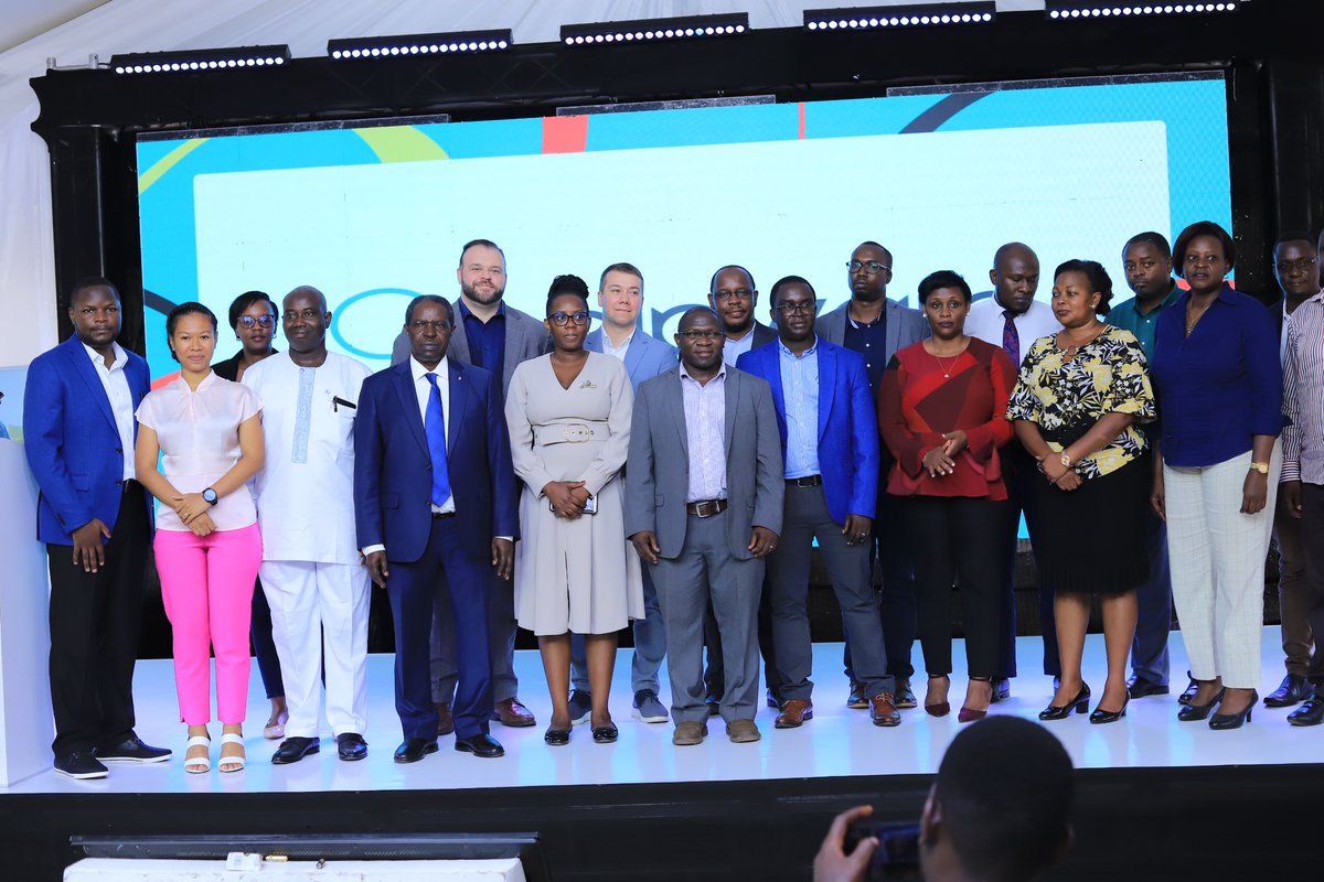 bamwinejnr's tweet photo. Photo moment at the official launch of @helpwarecom in Uganda which is still on with a Career Fair at @Makerere; School of Computing and Informatics Technology 

#HelpwareInUG https://t.co/q4hhx4pOyj
