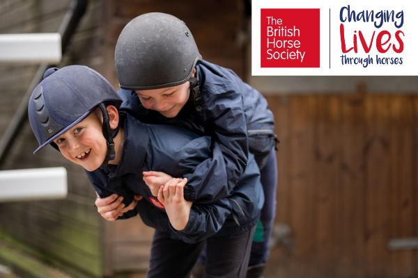 EquiBusiness's tweet image. The British Horse Society is thrilled to be supporting Place2Be’s Children’s Mental Health Week (6-12 February) through it’s Changing Lives Through Horses initiative.  Read More bit.ly/3YD2Lcq @BritishHorse @Place2Be #equestrianbusiness #equestriannews