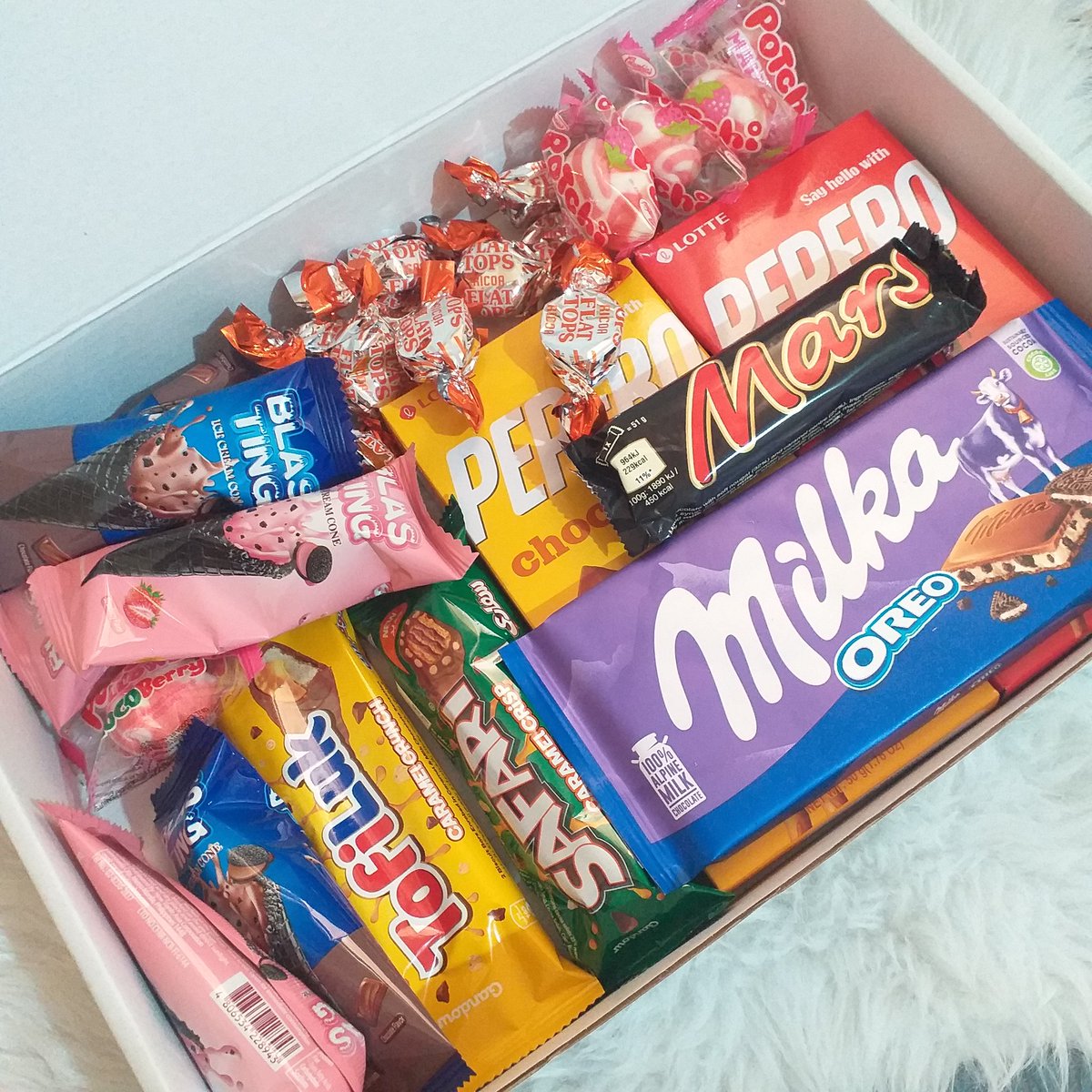mintyscoups's tweet photo. 💌 i still have these care packages / snack boxes / valentine's surprise gifts left :)

I have one of each pa. prices on the pictures. yung last, 450.

- mod: jnt direct, sdd for pampanga
- mop: gcash, payo or feb 14
- with toploader sticker freebies!

t. wts lfb 
#ennuisells https://t.co/0k0RTnzGf6