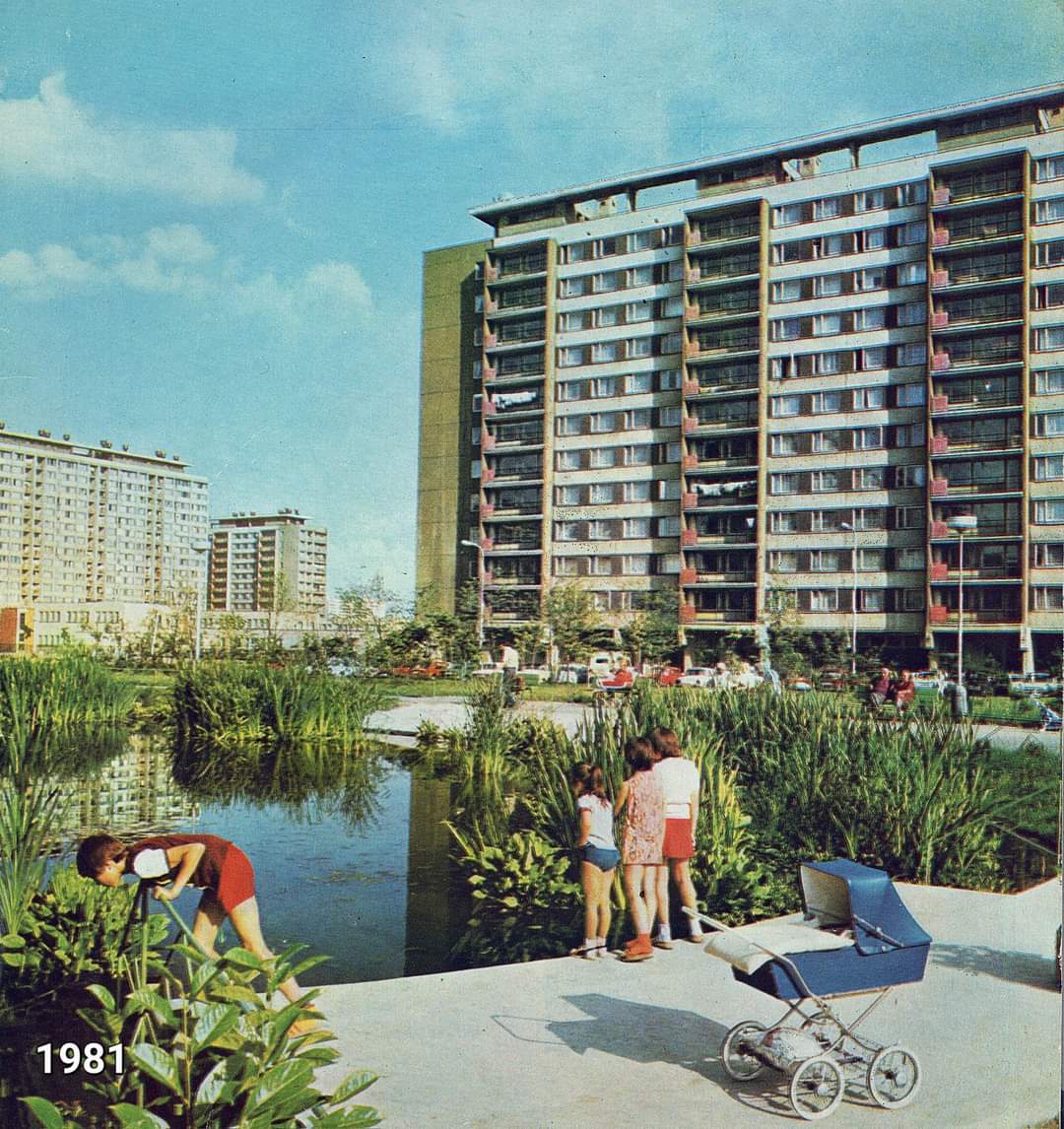 socialismus_eu's tweet photo. #🇨🇿 #normalizace #socialismus #komunismus #totalita #komunizmus #nostalgie #praha #prague #prag #prága #cssr #czechoslovakia #ceskoslovensko #madeinczechoslovakia #Jaktobylodoopravdy #Pametnaroda #prepistedejiny #1980s #dablice https://t.co/zHJ3BzzKFR