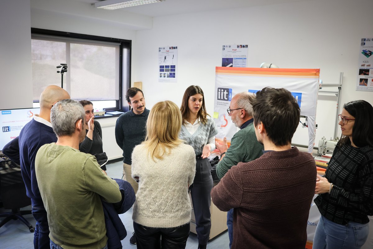Last week, the final #training activities for the Decathlon use case have been performed, with <a href="/IITalk/">IIT</a> , <a href="/STAM/">Stephen</a> and <a href="/Decathlon/">Decathlon</a>  #teams working together to ensure a positive experience for the workers and collect their valuable #feedback.

View: softmanbot.eu/?p=861