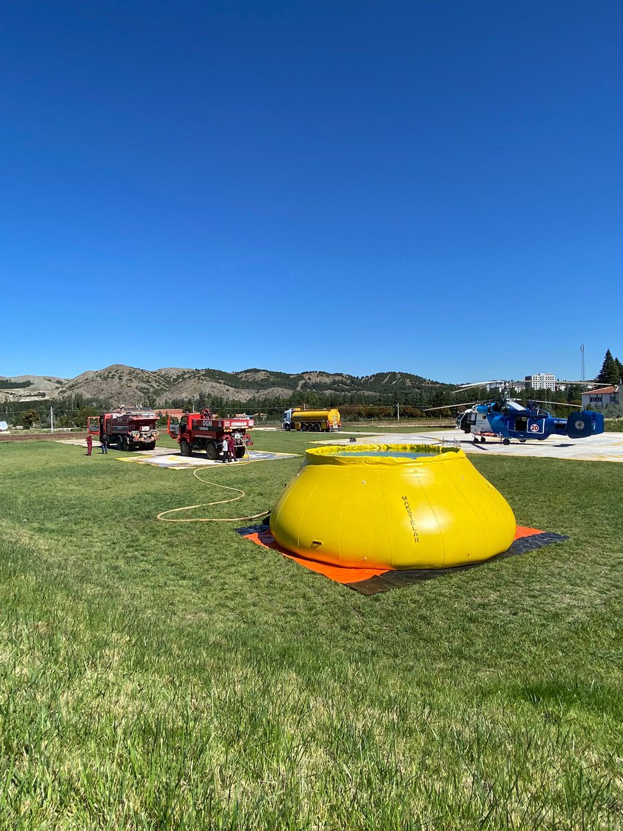 Deprem bölgesine hibe edilmek üzere Helixpool taşınabilir 60-85 tonluk su tanklarının <a href="/ahbap/">Ahbap</a> aracılığıyla deprem bölgesi için hazırlıkları yapılıyor. #deprem