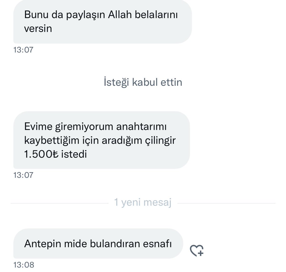GundemiAntep27's tweet photo. Bu ablaya bir anahtarcı bulalım. Şu 1500 fiyat veren şerefsize de lanet okuyalım. https://t.co/EWg69GQJvZ