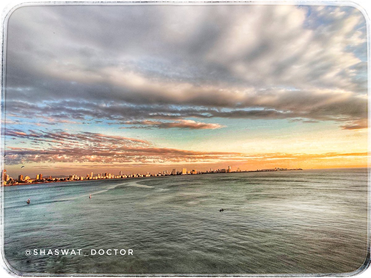 #morning #morningvibes #sun #sunrise_sunset_photogroup #sunrise #sunrisephotography #sunrise_sunsets_aroundworld #nature #naturelovers #natureza #mumbai #mumbaidiaries #mumbaikar #mumbaibizarre #sky #skyphotography #skyline #skycolors #clouds #cloud #cloudchaser #beautiful #love