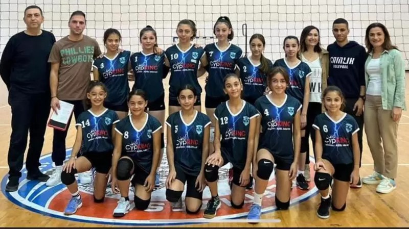 darkwebhaber's tweet photo. Adıyaman’daki otel enkazında Kuzey Kıbrıslı voleybol takımı kafilesinden 16 kişinin cansız bedenine ulaşıldı https://t.co/oMVn4tRVpa
