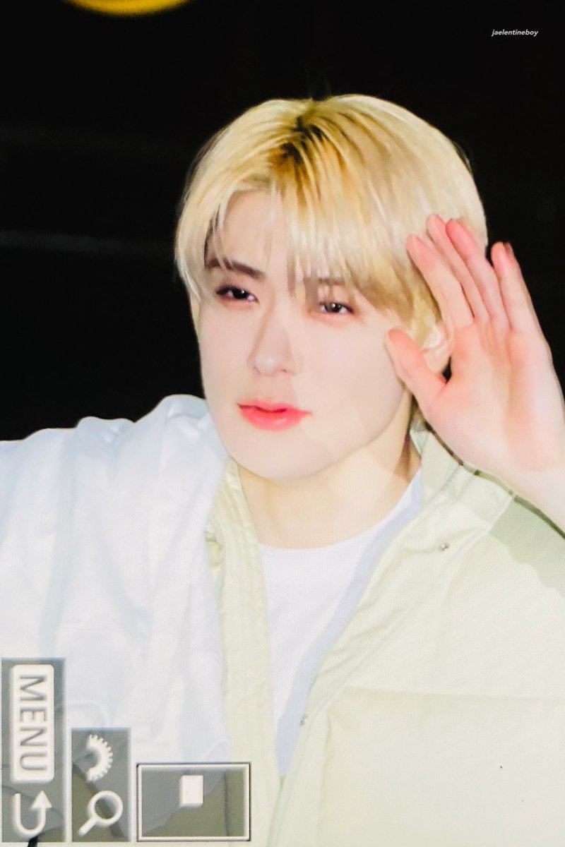 jaelentineboy's tweet photo. 230210 뮤뱅 퇴근 #JAEHYUN #재현
미남이세요..🥹🥹 https://t.co/1OuVdu6NOh