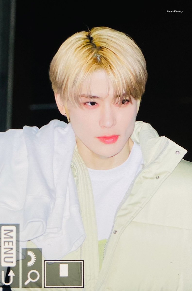 jaelentineboy's tweet photo. 230210 뮤뱅 퇴근 #JAEHYUN #재현
미남이세요..🥹🥹 https://t.co/1OuVdu6NOh