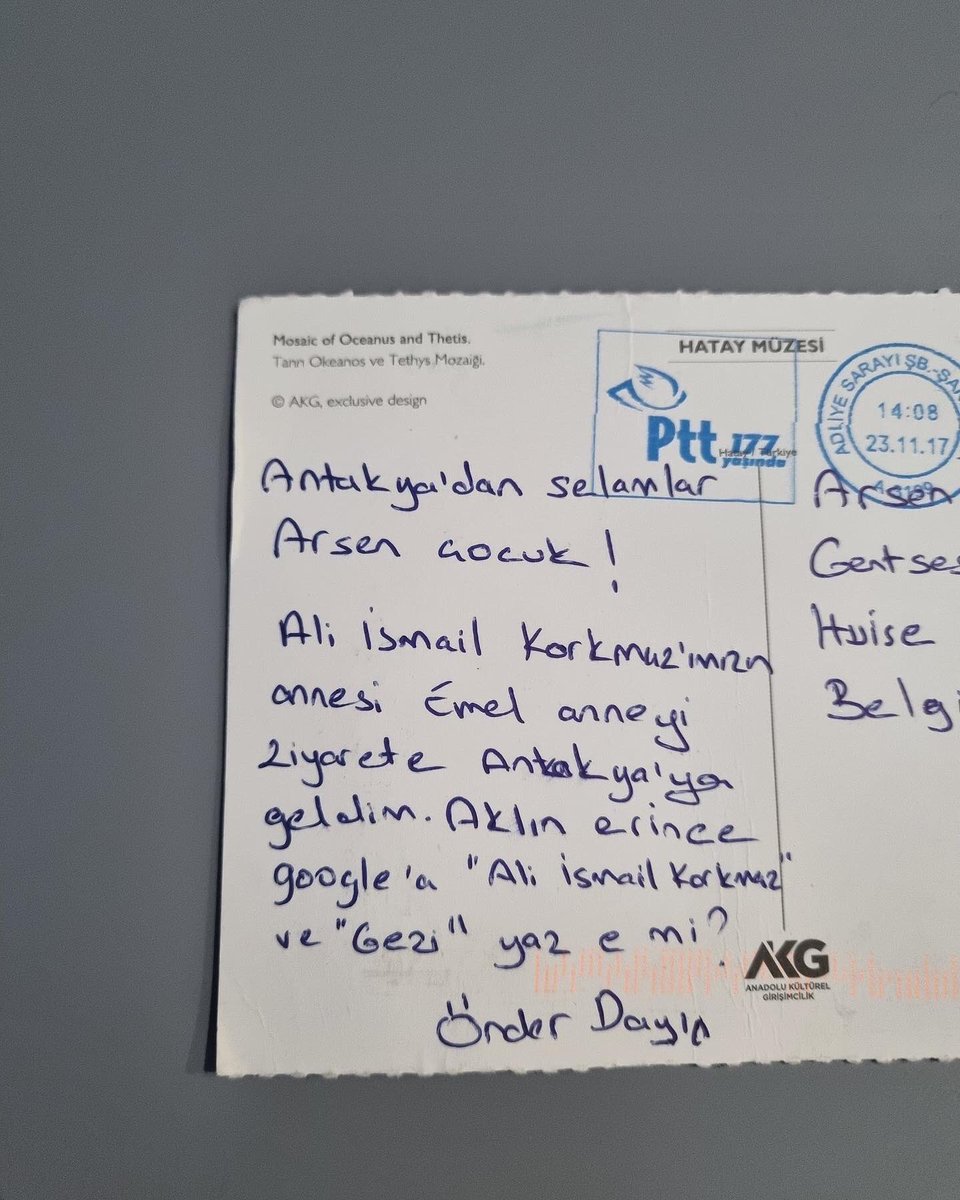 eyzira's tweet photo. Önder’i son yolculuğuna uğurladık, biraz da ben anlatayım kendisini, anlatamam ama deneyeyim. 

Bir kardeş bir arkadaş bir kuzen bir dayıdan daha çok ülkece bir değerimizi kaybettik. Sosyal medyada karşıt görüşlü olanlar kavgalı olduğunu söyleyenler bile minnet ile anıyor Önder’i https://t.co/XT7wLcmuWq