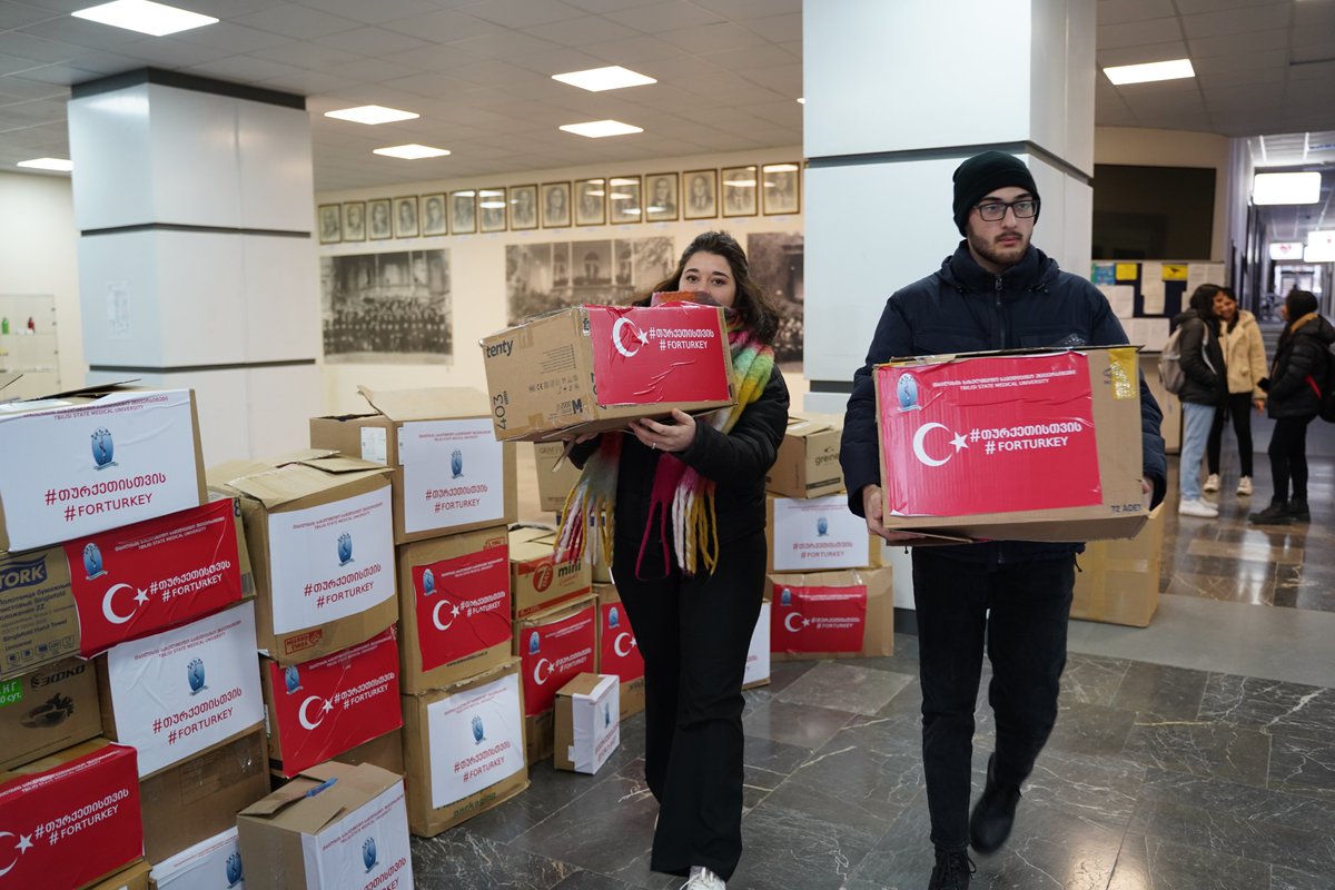 tsmuedu's tweet photo. 🔹Tbilisi State Medical University is involved in humanitarian aid to support the people affected by the devastating earthquake in Turkey.

🔹The first aid medical kits, products, clothes and other items were collected within the framework of the campaign.
#TogetherforTurkey https://t.co/2cBmFsWwiq