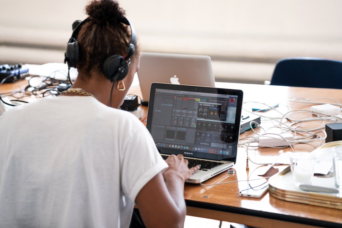 💥 OPEN CALL: A(st)udio Residency | Round 3💥
DEADLINE: Thurs 23 March 11pm.
bit.ly/3YGnDzu

3-month residency for working class sound/audio artists &amp; musicians based in Nottingham/shire.

- Dates: 24 April – 23 July 2023
- What: Sound-proofed recording space &amp; office