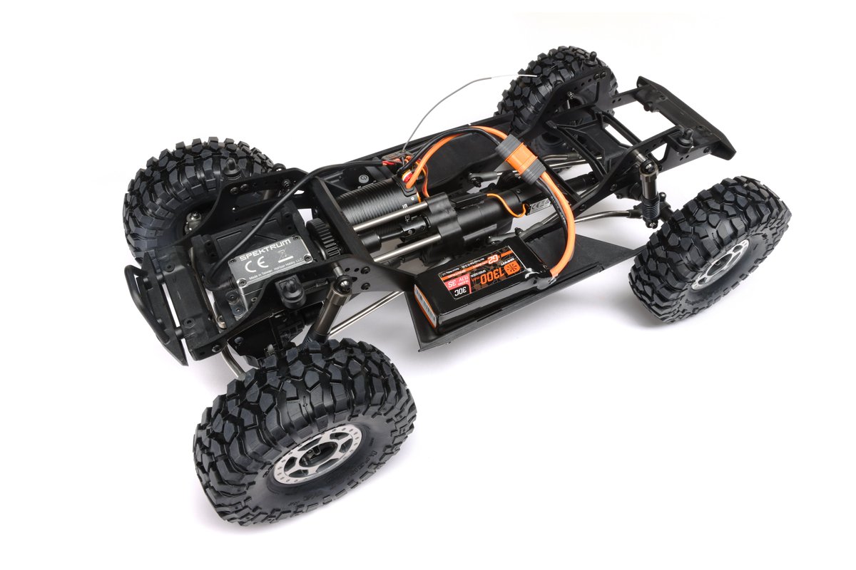 The SCX10 Pro has many innovations and advantages for drivers who tackle tough lines for the win - as well as for those who simply want to crawl with the best. bit.ly/AxialSCX10Pro #logic #axial #axialracing #scx10 #pro #scx10pro #procrawler