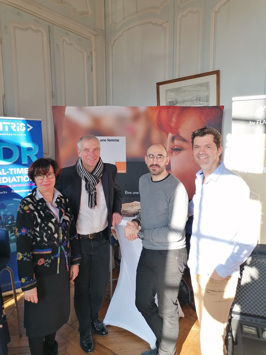 Sabine Martin (@sbmdrl) on Twitter photo 🎤Et si la #Cybersecurite 💻🔐était votre avenir? Un job dating pour échanger, identifier et recruter des talents dans le cadre de <a href="/Cyberhumanumest/">Cyberhumanumest</a>  Une mise en réseau de la Communauté cyber <a href="/OrangeGrandEst/">Orange Grand Est</a> <a href="/OrangeCyberFR/">Orange Cyberdefense France</a> partenaires 👏👏aux étudiants 👨🏻🎓👩🎓 <a href="/Univ_Lorraine/">Lorraine</a> 🎤Et si la #Cybersecurite 💻🔐était votre avenir? Un job dating pour échanger, identifier et recruter des talents dans le cadre de <a href="/Cyberhumanumest/">Cyberhumanumest</a>  Une mise en réseau de la Communauté cyber <a href="/OrangeGrandEst/">Orange Grand Est</a> <a href="/OrangeCyberFR/">Orange Cyberdefense France</a> partenaires 👏👏aux étudiants 👨🏻🎓👩🎓 <a href="/Univ_Lorraine/">Lorraine</a>