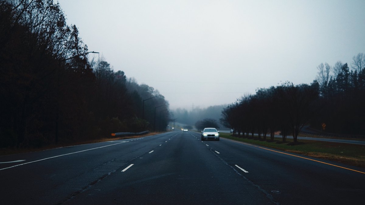 eazysafe's tweet photo. Do I need to travel right now? 🚘 are you planning before heading off on a journey?

If you do need to drive, be sure to adhere to all the advice👇

#safetytips #winterdriving #healthandsafety #returntowork #roadsafety #employee #safety #travel #planning

https://t.co/Iu7ssc6B8A https://t.co/ubSSylewiu