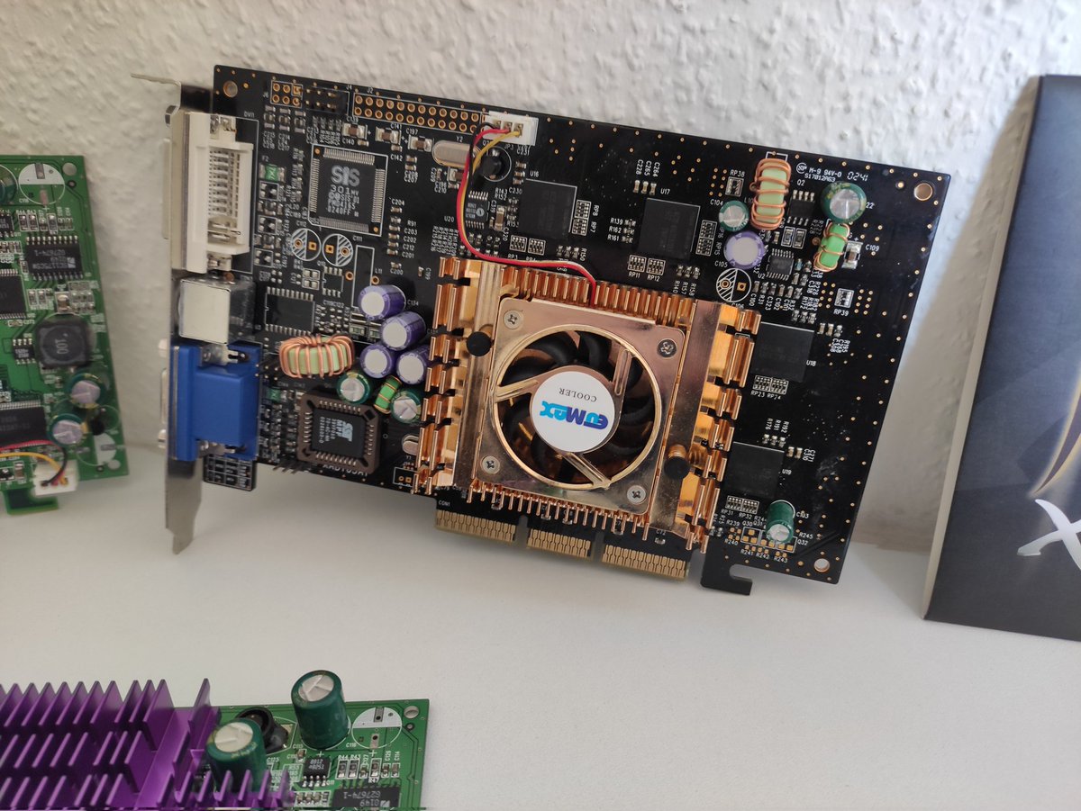 Loeschzwerg_3DC's tweet photo. Three of my SiS Xabre cards 🤓 Two Xabre 400 (one evaluation and one engineering sample) and a Xabre 600 eval. sample.
#sis #xabre #retro https://t.co/vLX4JMfRDC