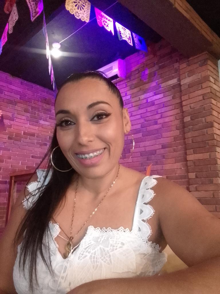 Con los Buenos días para Todos.
.
.
#BuenosDiasMundo 
#BuenViernes 
#artist