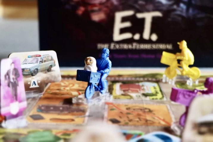 tabletoppings's tweet photo. Take a trip down memory lane with this charming co-op game by @FunkoGames based on the classic film E.T. Read all about it in my latest post: https://t.co/0ZbqfIVOeL
#ETgame #cooperativegames #boardgames #funko #prosperohall https://t.co/Y1UoN7FjTO