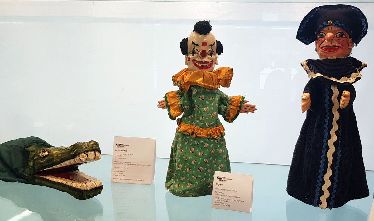 Gadagne_mam_mhl's tweet photo. #Marionnettes en vadrouille
👹🐊Crocodile, guignol, arlequin, diable, clown... 12 marionnettes du #MAMLyon à voir dans l'exposition "Ainsi sont les marionnettes" à la médiathèque la Grenette à Yssingeaux @CultureYss
➡ jusqu'à 25/02 https://t.co/ubUWcFBb2z https://t.co/clifPqE3aw